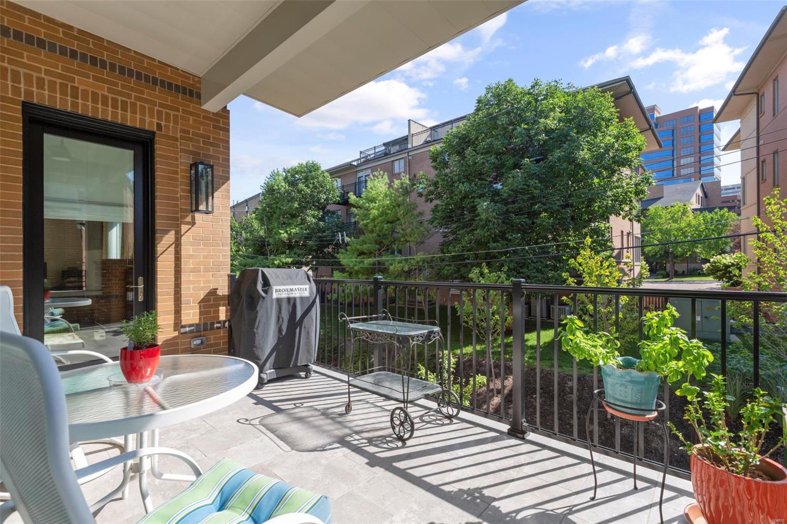 The Pearl - Residential