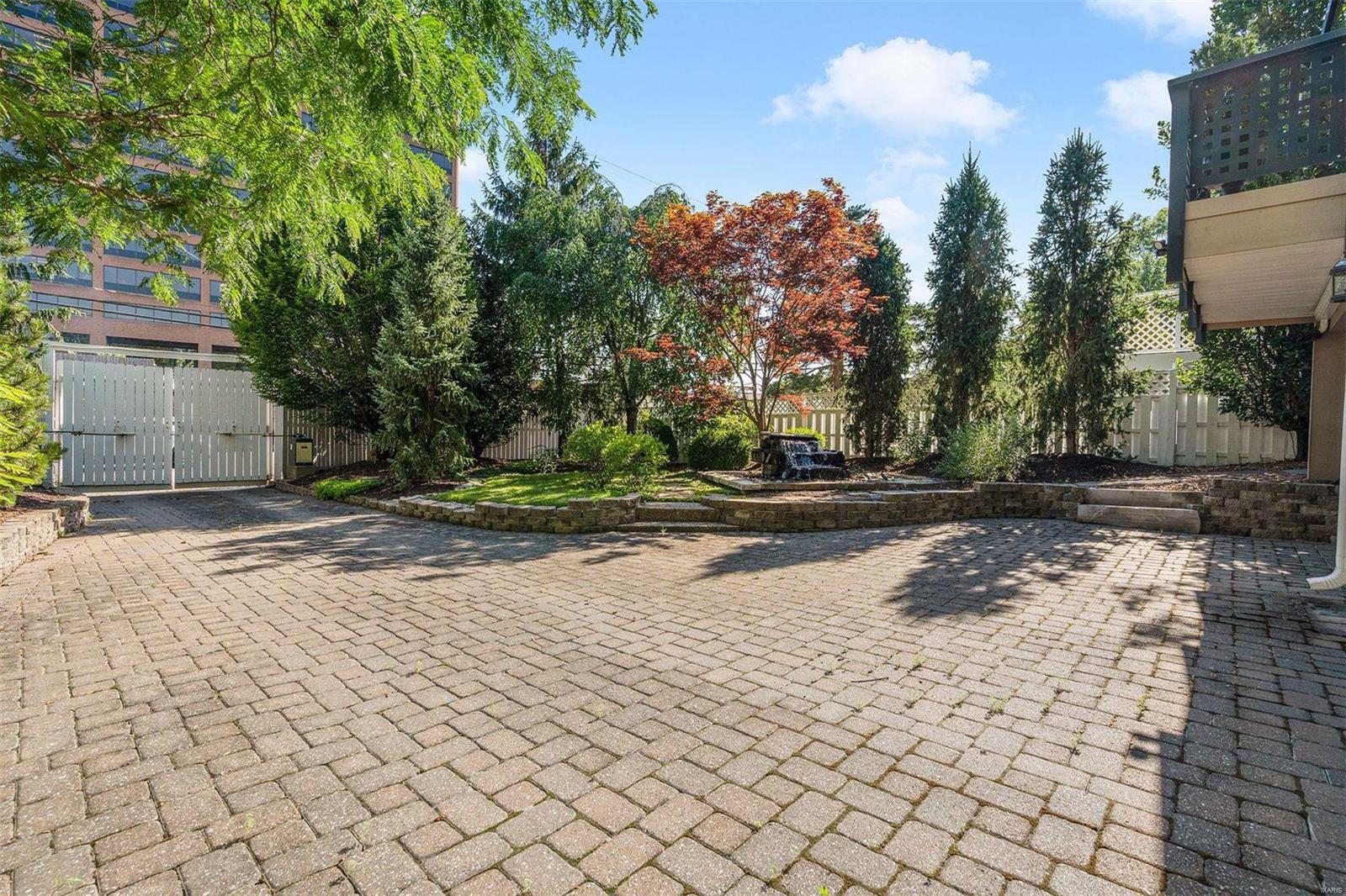 Clayton Gardens - Residential