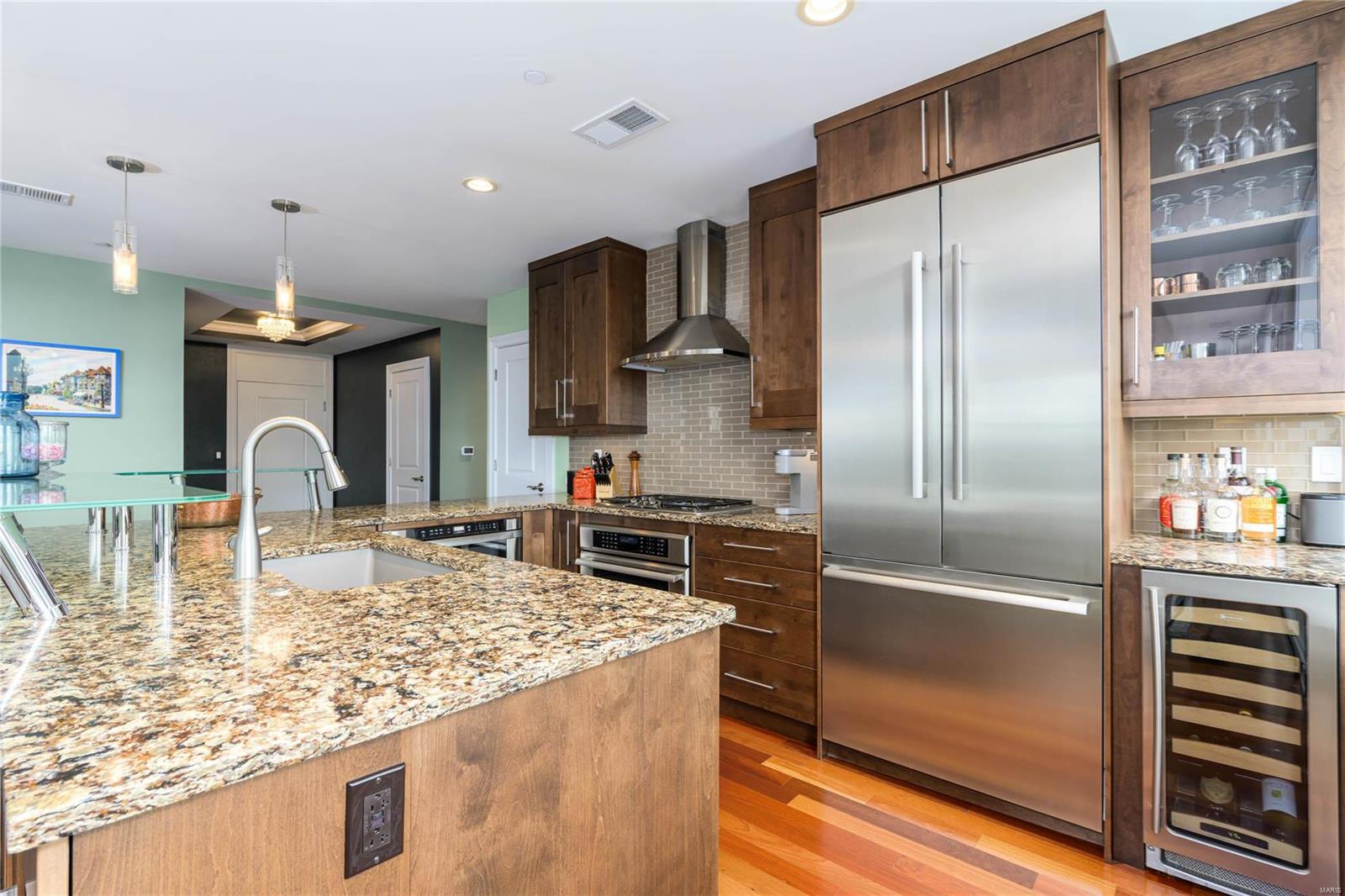 Park Plaza Residential Condo - Residential