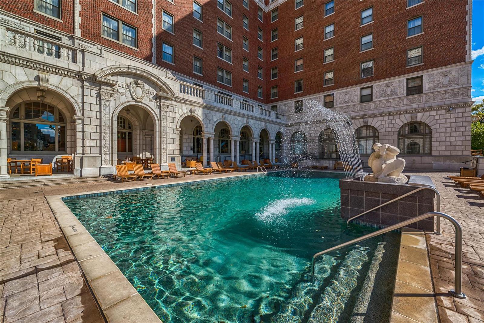 Park Plaza Residential Condo - Residential