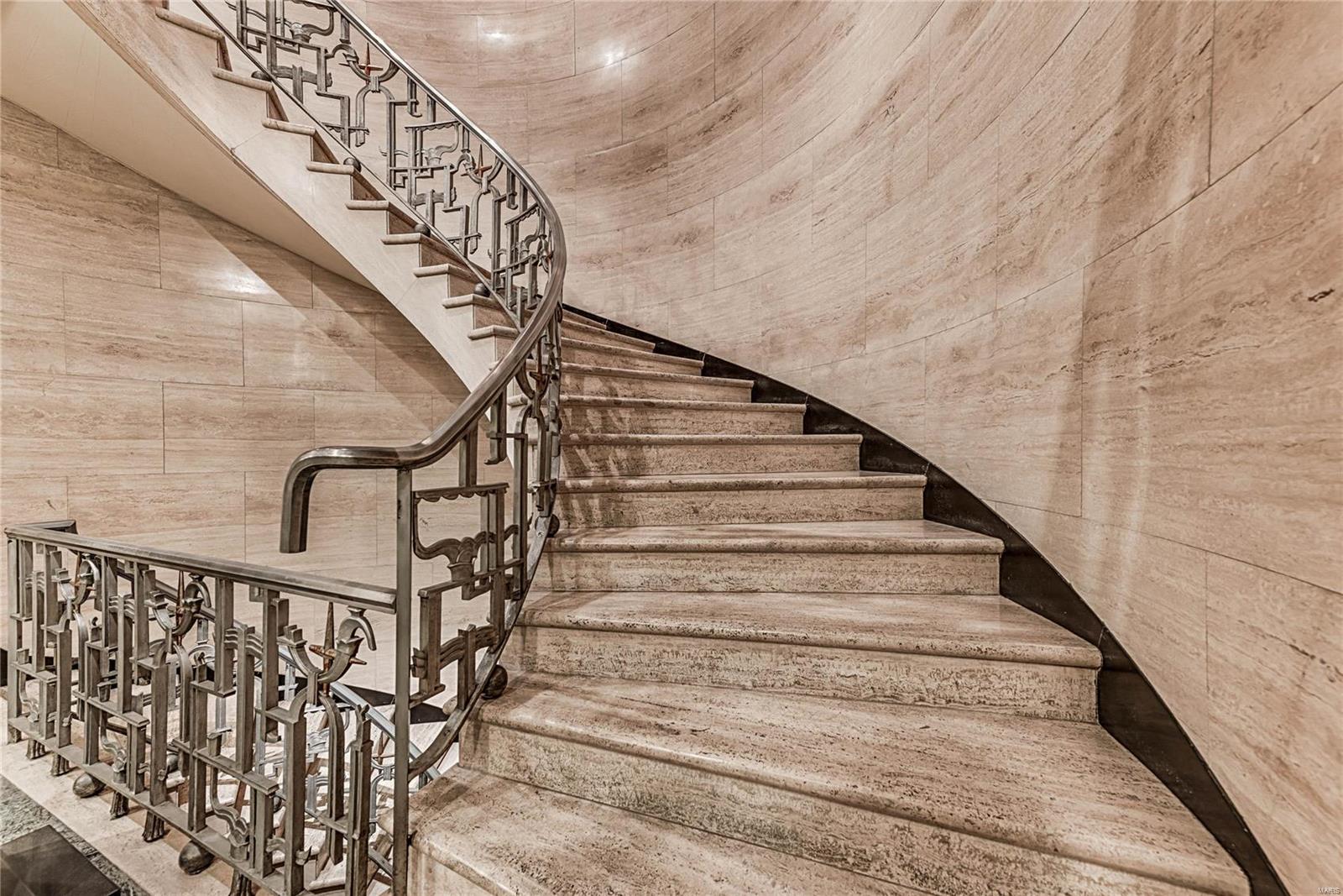 Park Plaza Residential Condo - Residential