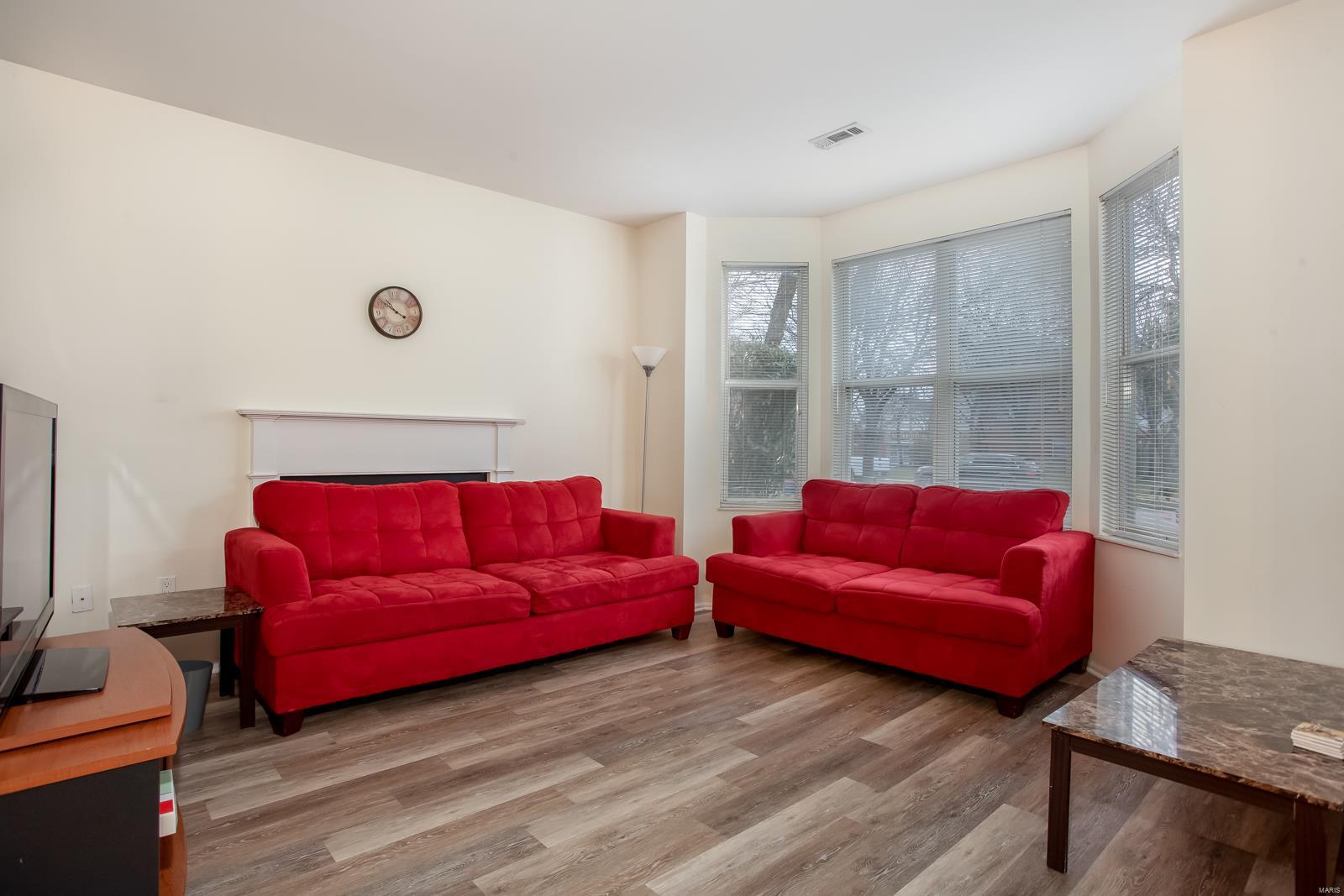 Westminster Twnhms - Residential