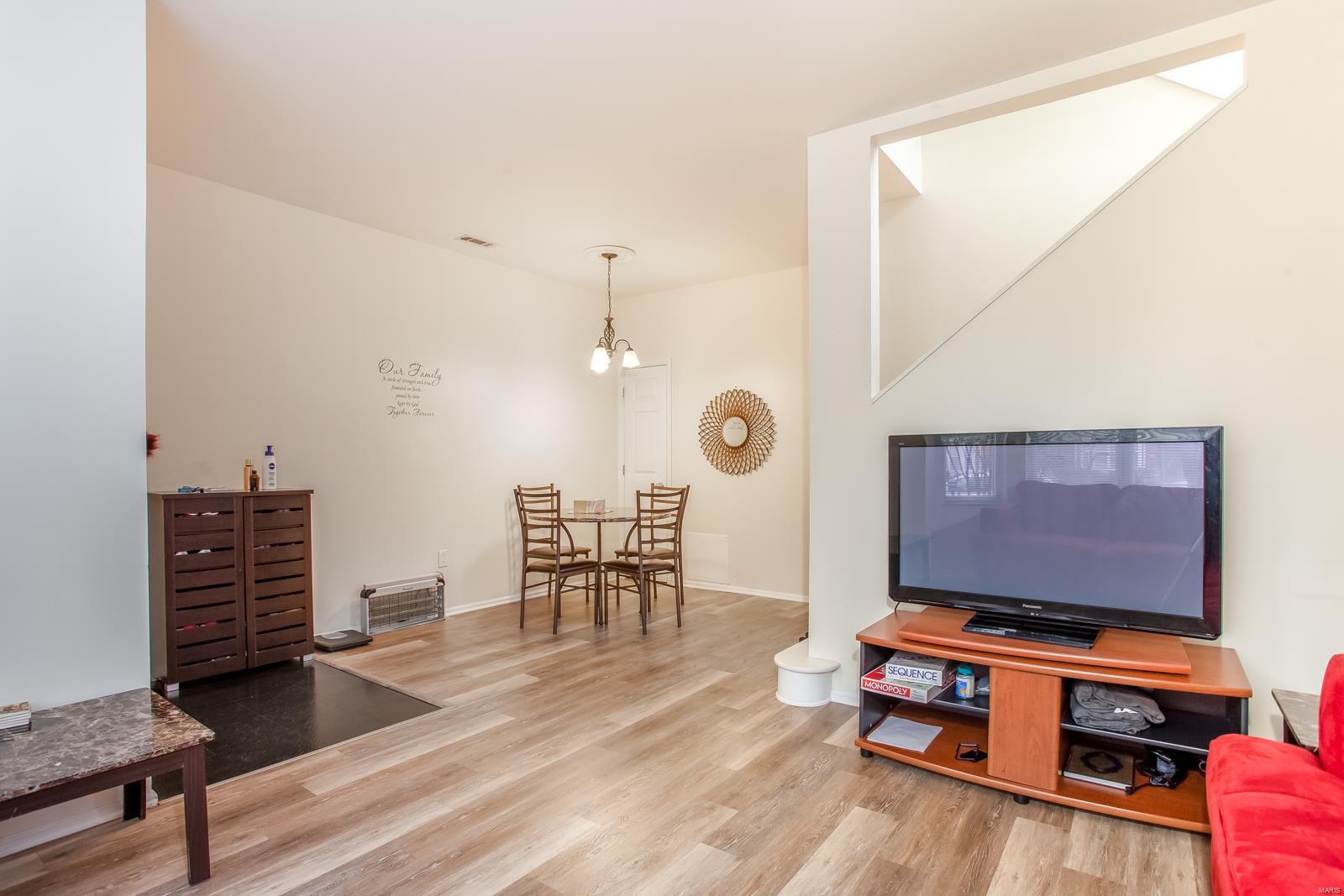 Westminster Twnhms - Residential