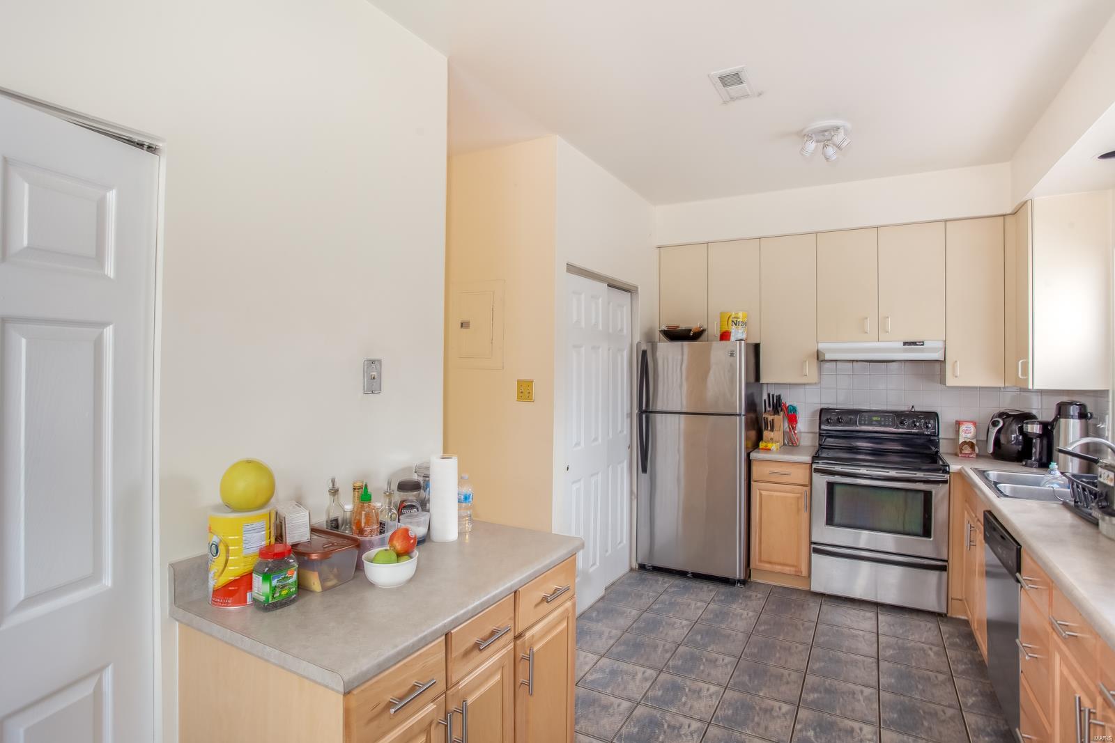 Westminster Twnhms - Residential