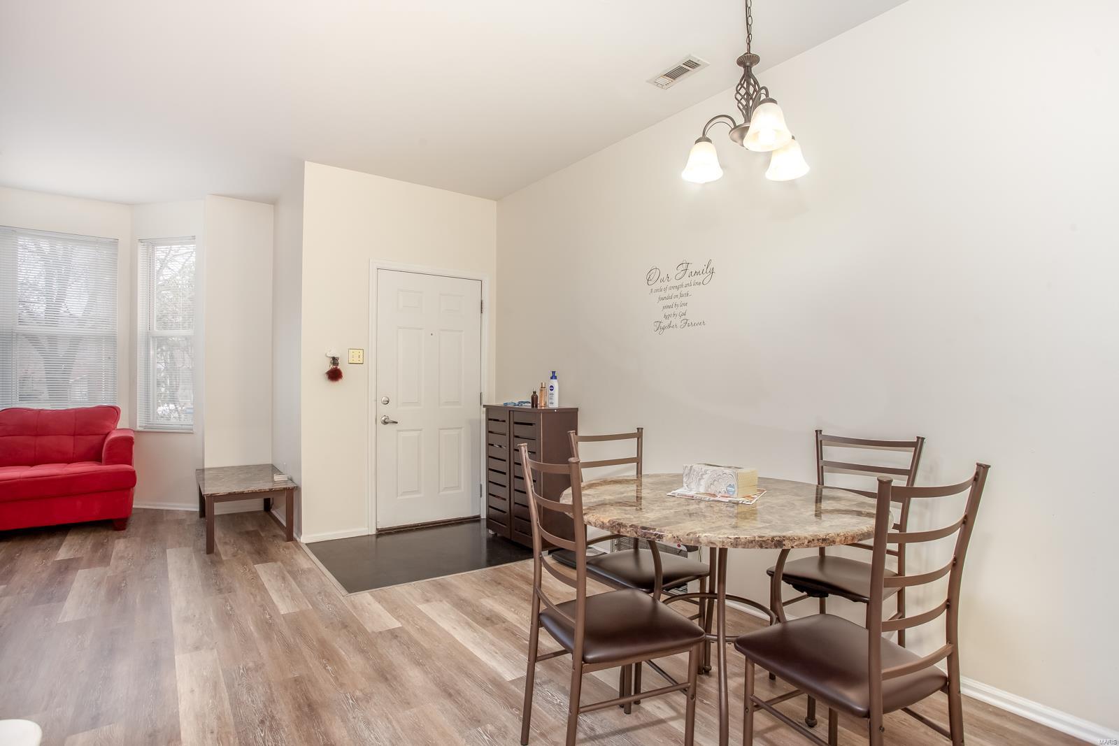 Westminster Twnhms - Residential