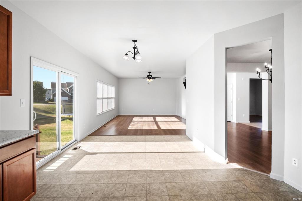 St Louis, Missouri 63146, United States, 4 Bedrooms Bedrooms, ,3 BathroomsBathrooms,Residential,Pending,19533