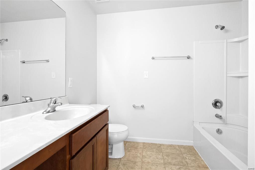 St Louis, Missouri 63146, United States, 4 Bedrooms Bedrooms, ,3 BathroomsBathrooms,Residential,Pending,19533