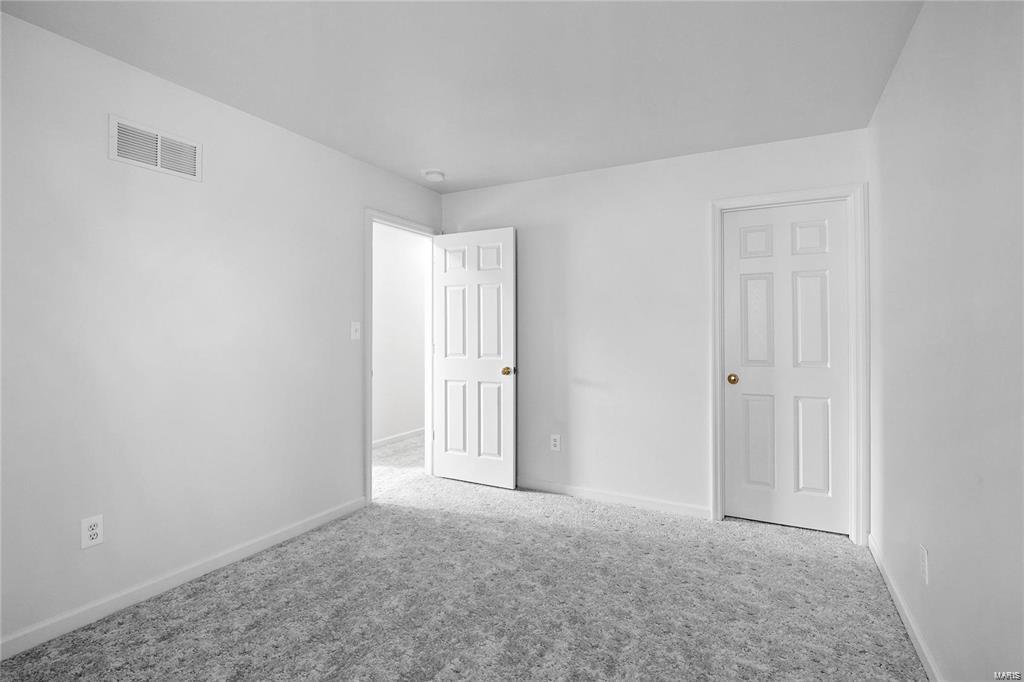 St Louis, Missouri 63146, United States, 4 Bedrooms Bedrooms, ,3 BathroomsBathrooms,Residential,Pending,19533