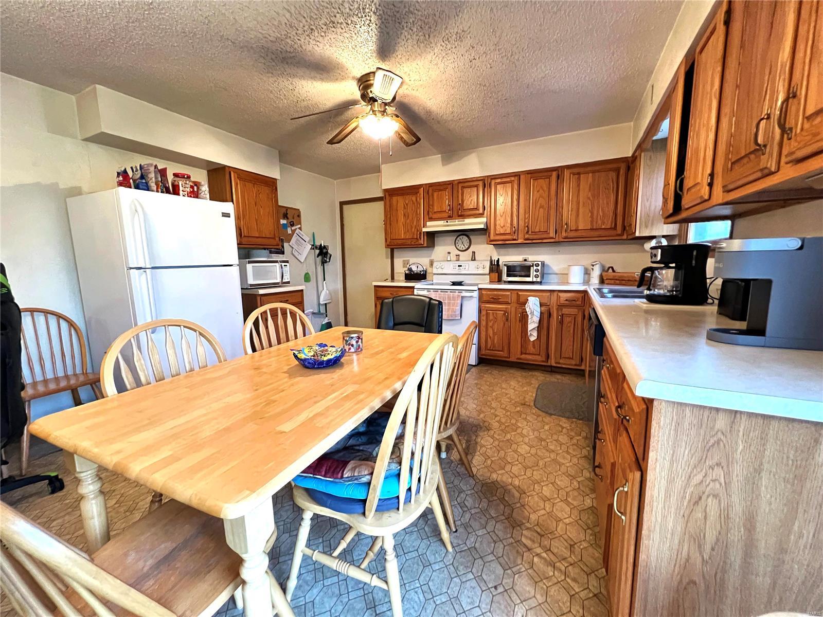 Quails Run Estate - Residential