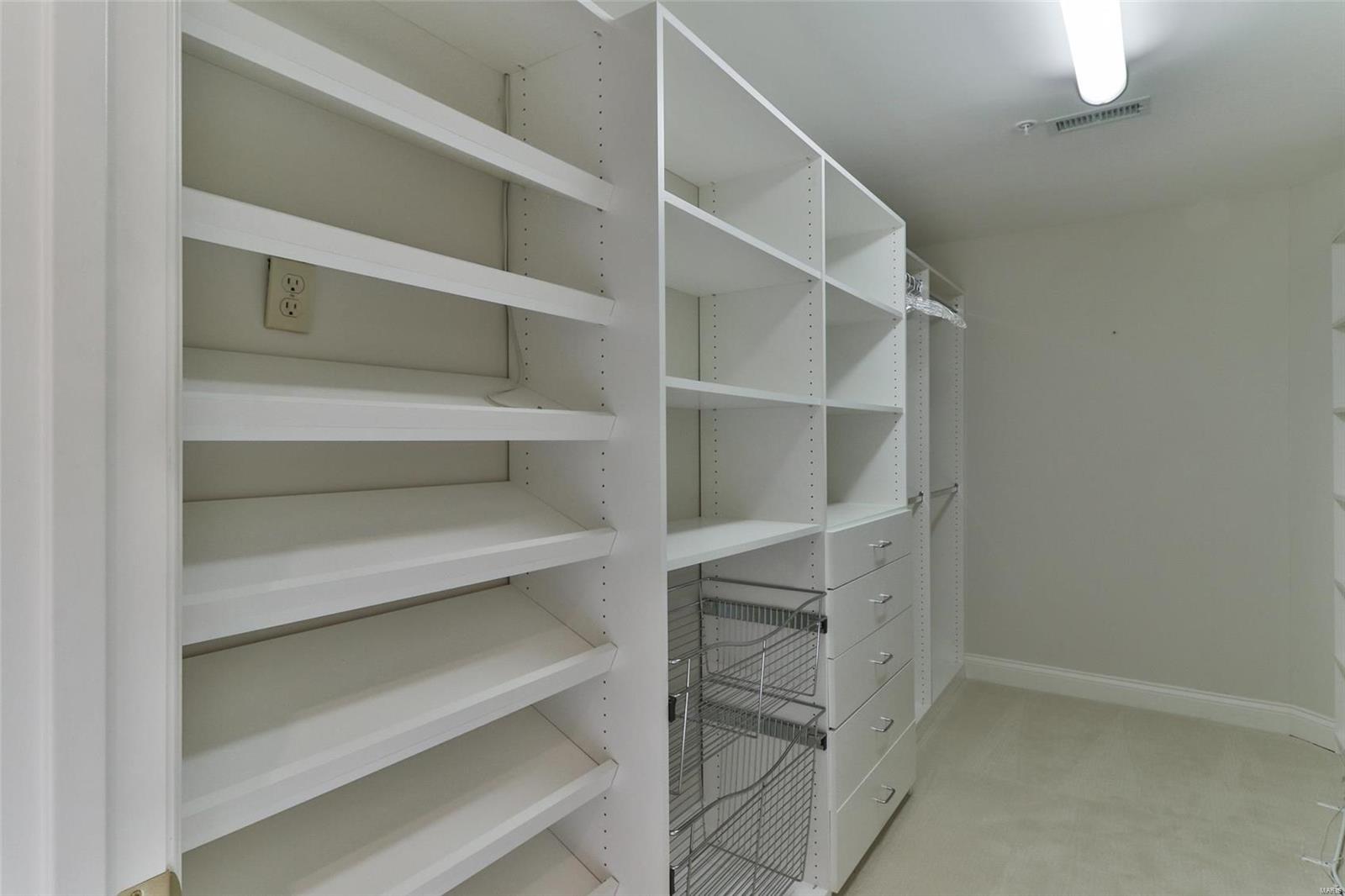 Shaw Place Condo - Residential