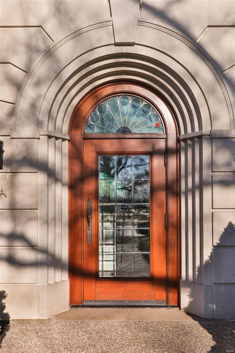 Shaw Place Condo - Residential