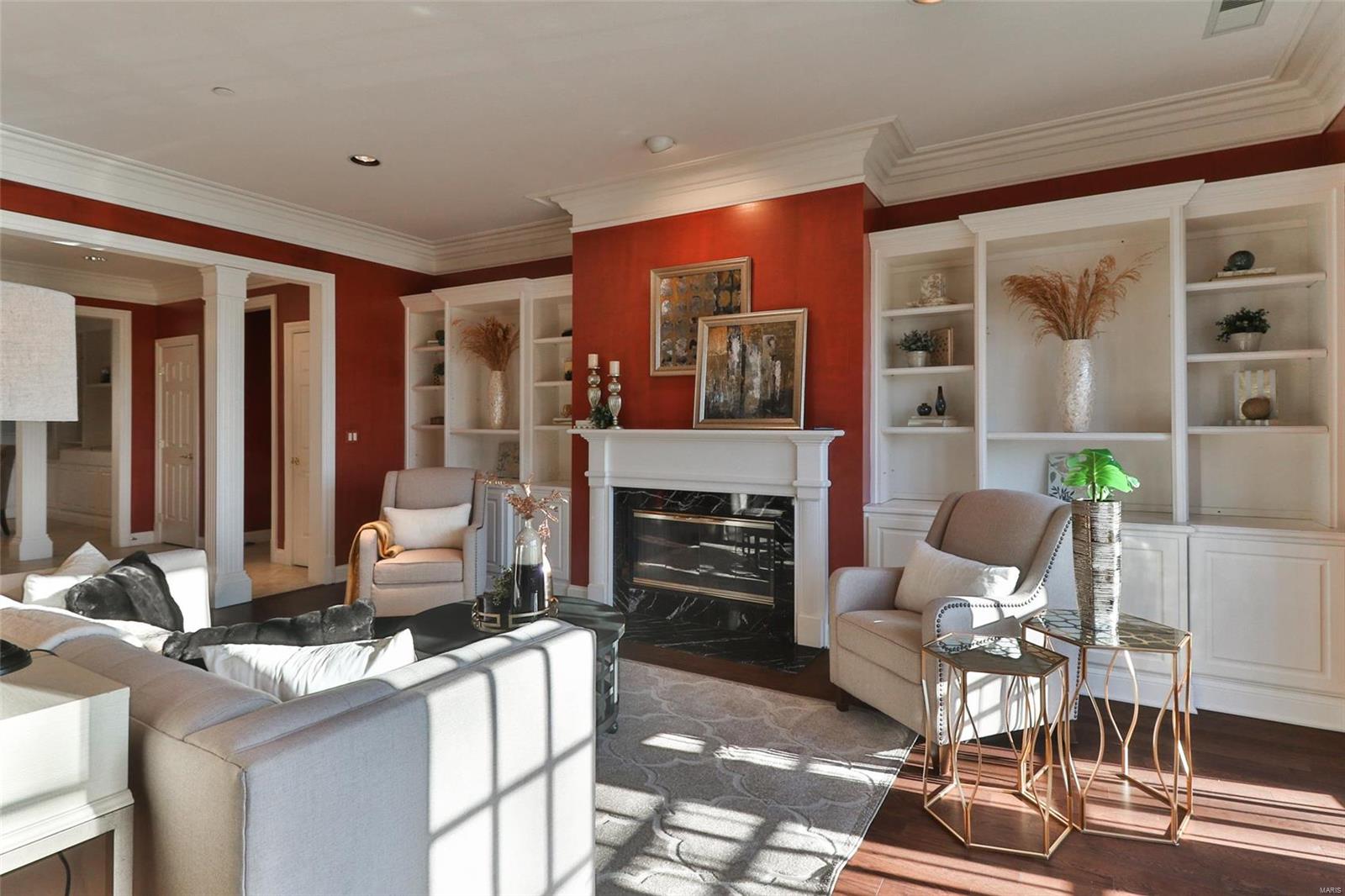 Shaw Place Condo - Residential