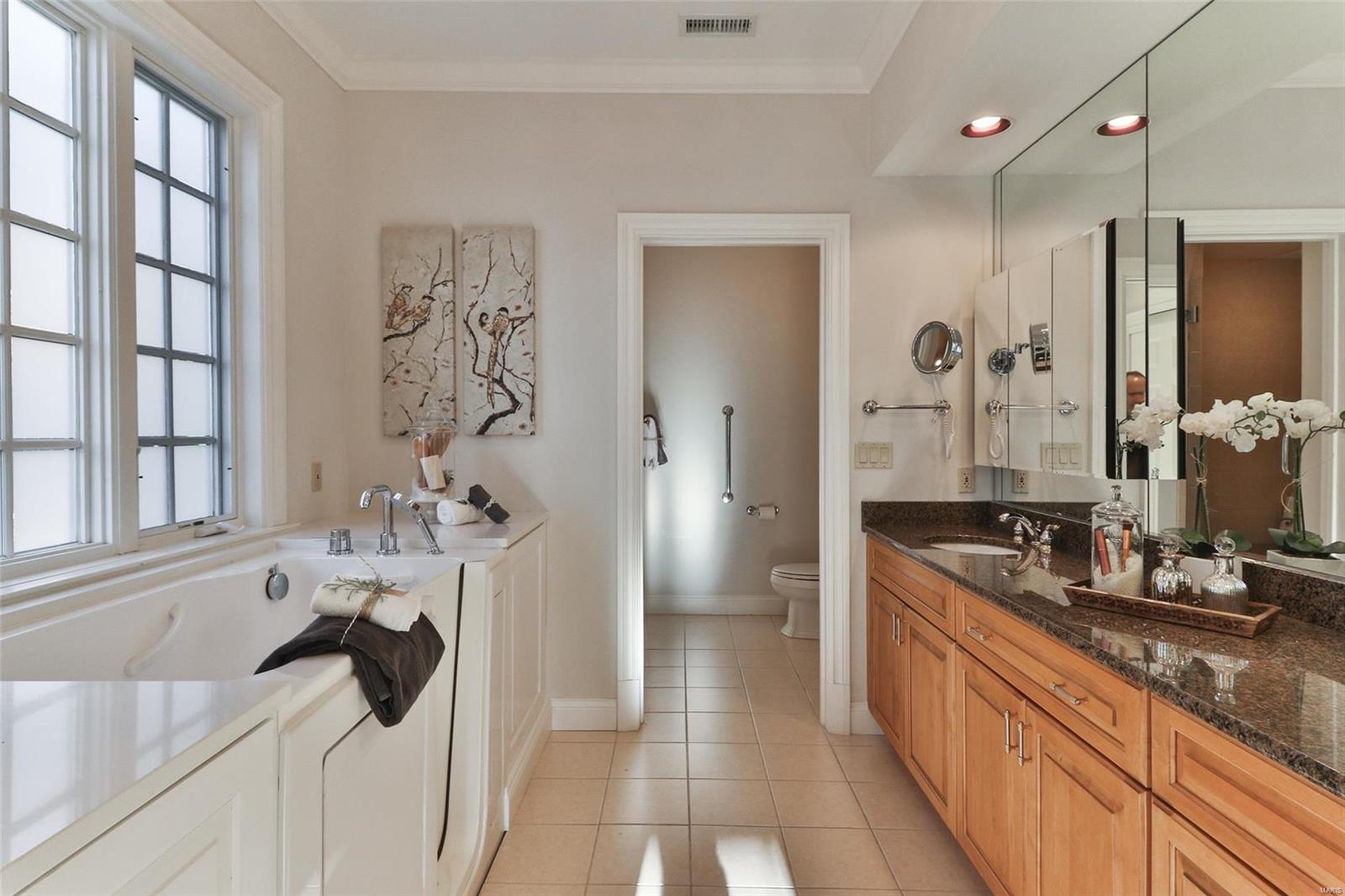 Shaw Place Condo - Residential