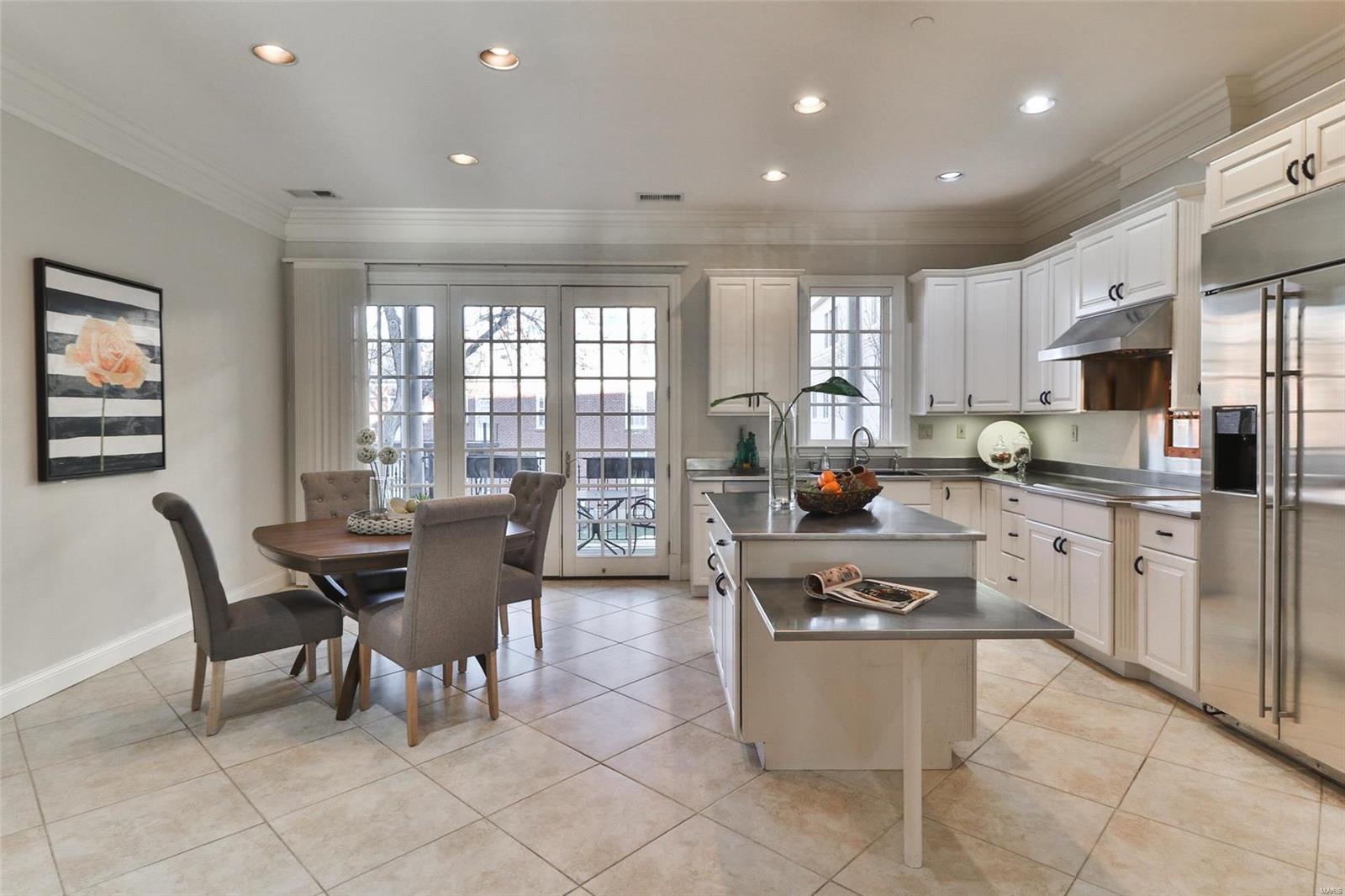 Shaw Place Condo - Residential