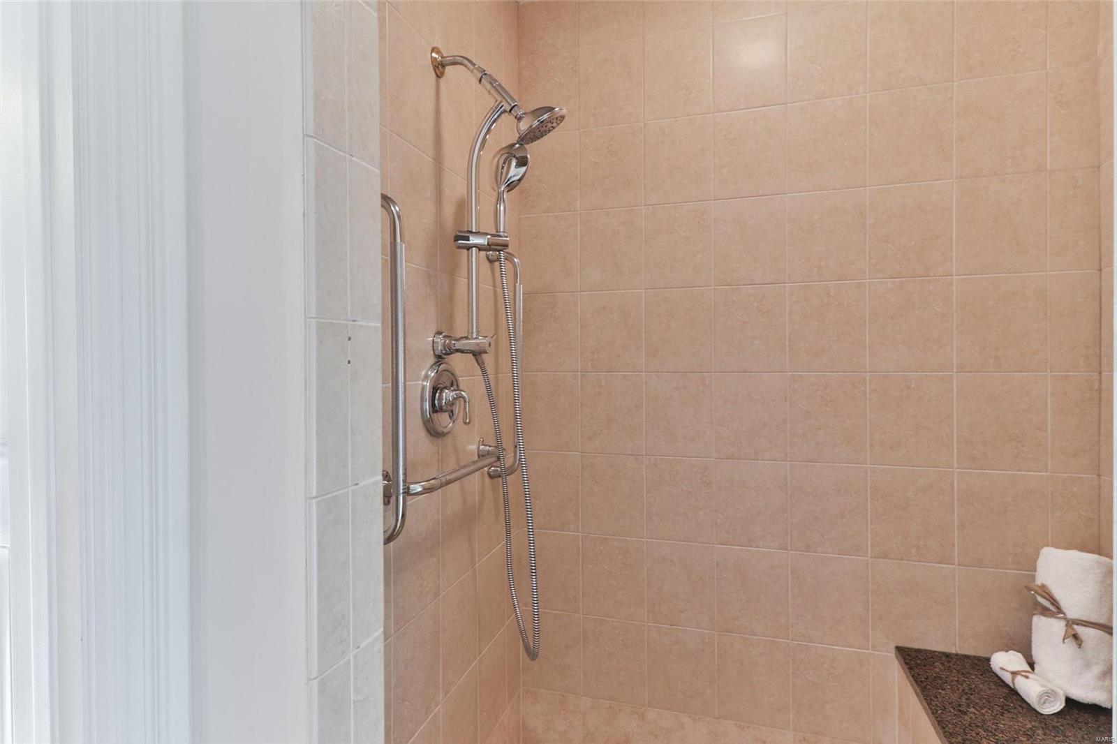 Shaw Place Condo - Residential