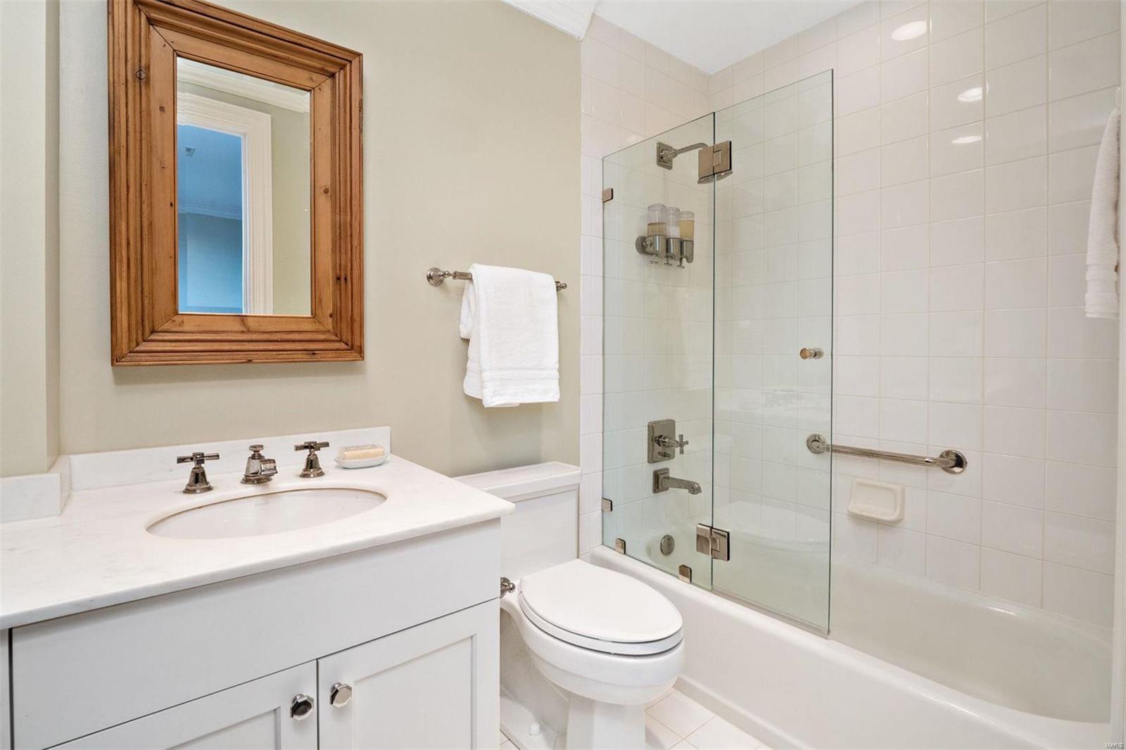 Residence At 800 S Hanley A Condo - Residential