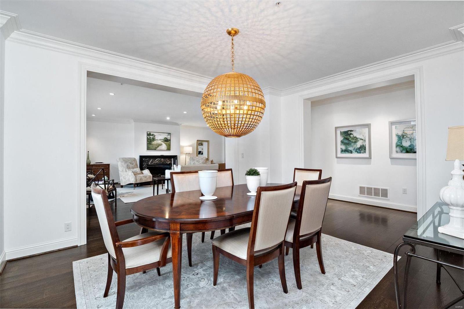 Residence At 800 S Hanley A Condo - Residential