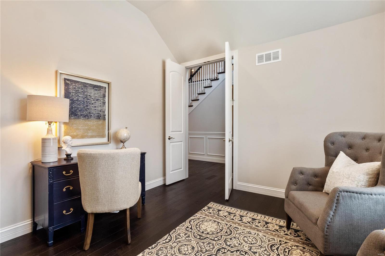 Woods Of Ladue The - Residential