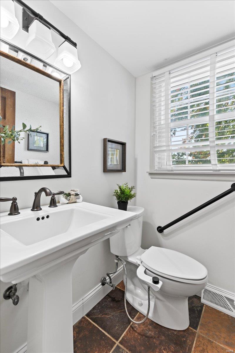 Chesterfield Meadow One - Residential Lease