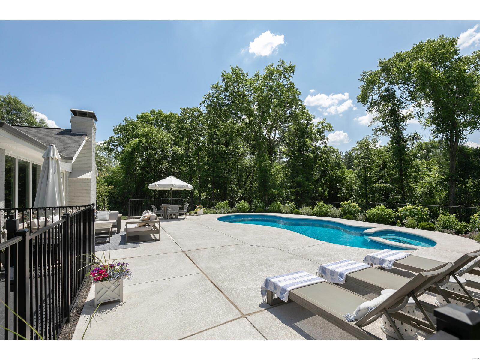 Van Cortland Place - Residential