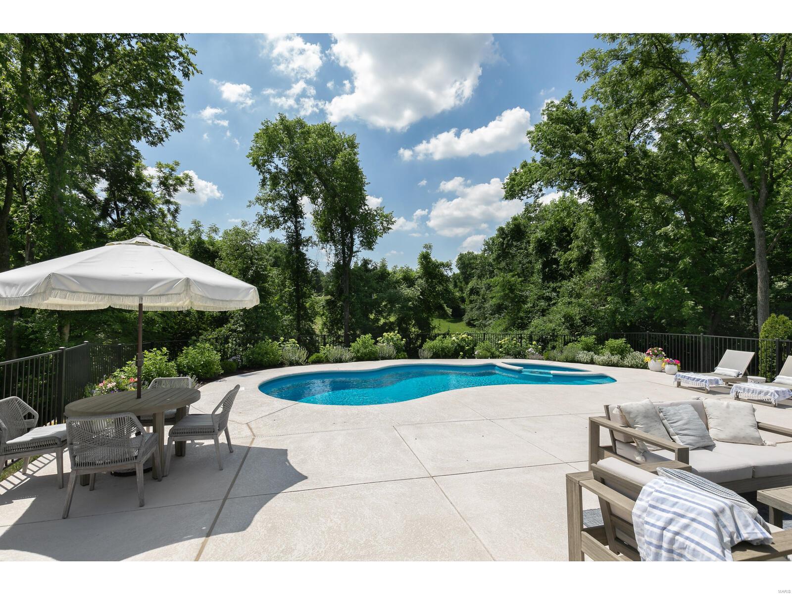 Van Cortland Place - Residential