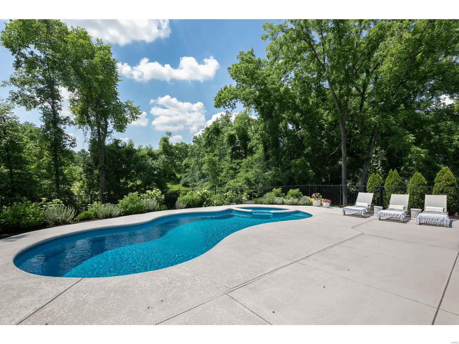 Van Cortland Place - Residential