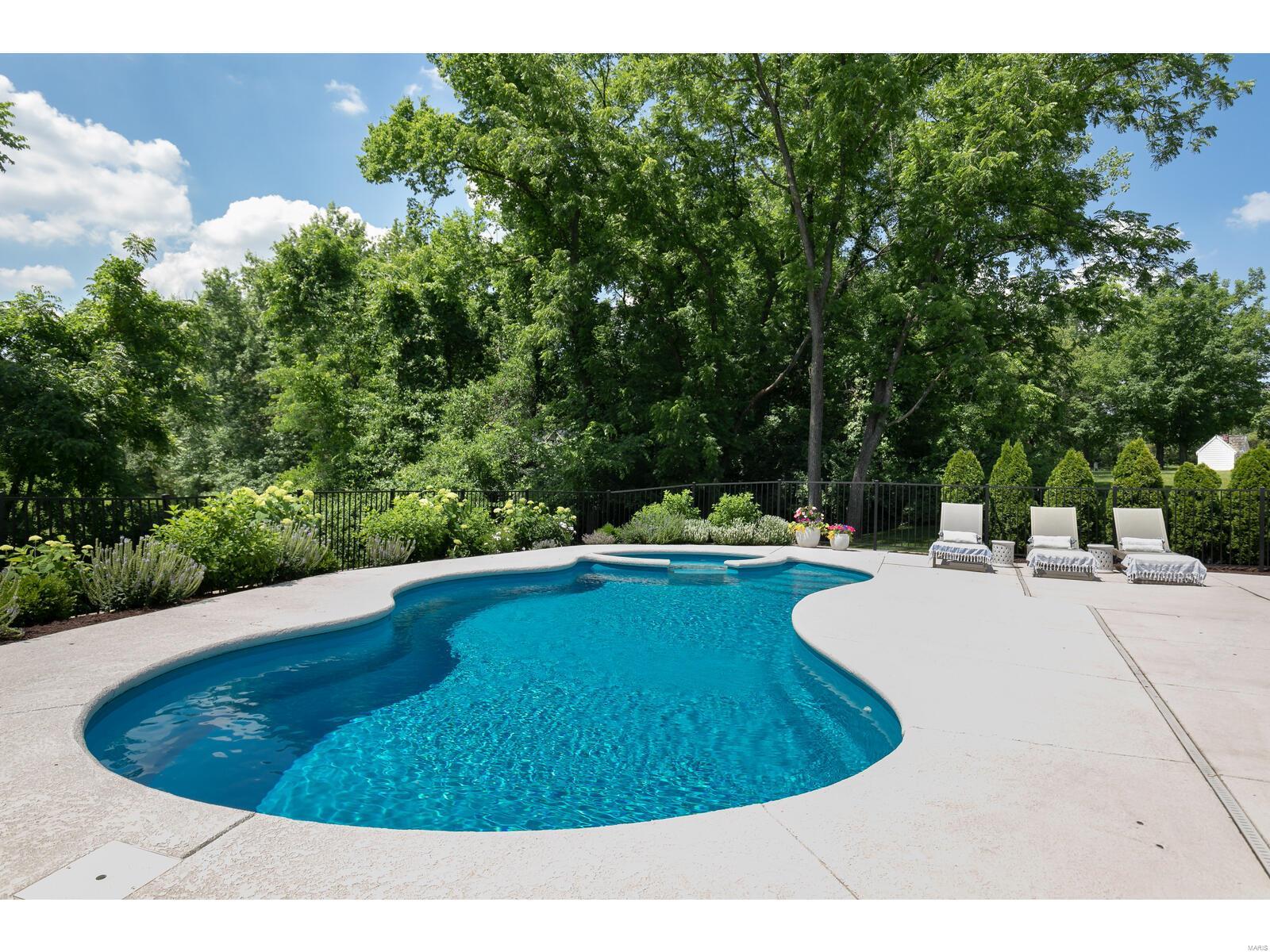 Van Cortland Place - Residential