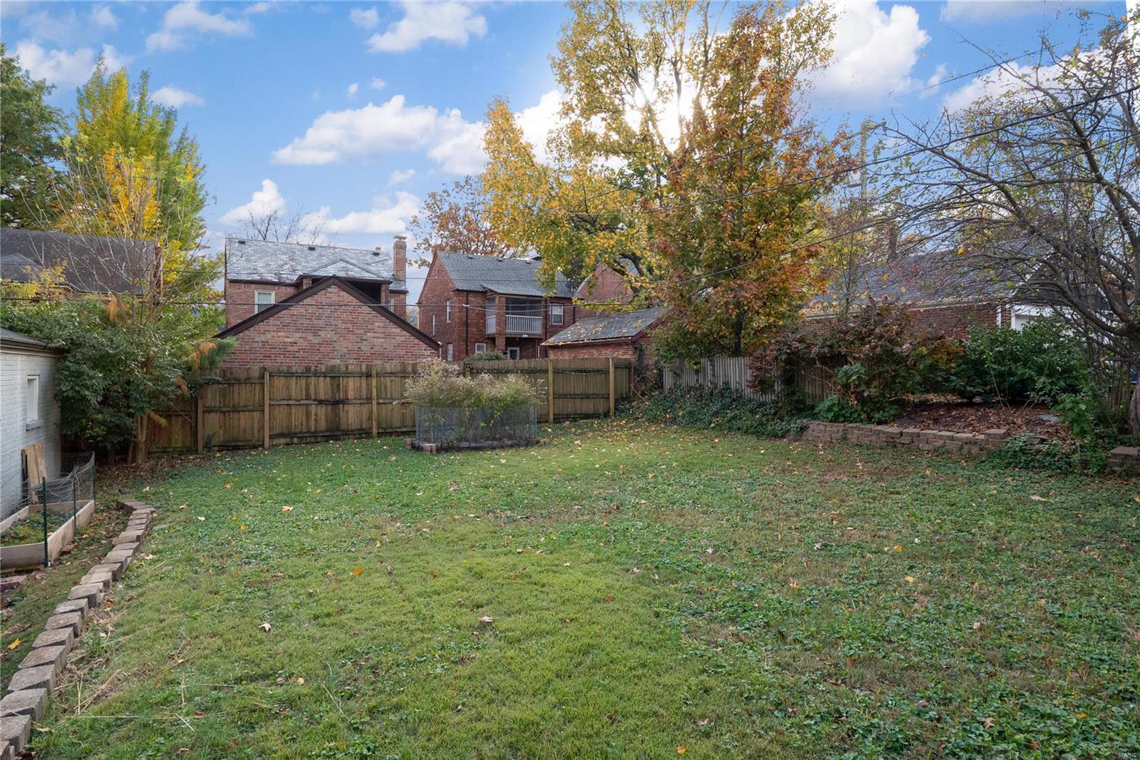 St Louis, Missouri 63130, United States, 4 Bedrooms Bedrooms, ,3 BathroomsBathrooms,Residential,Active,34344