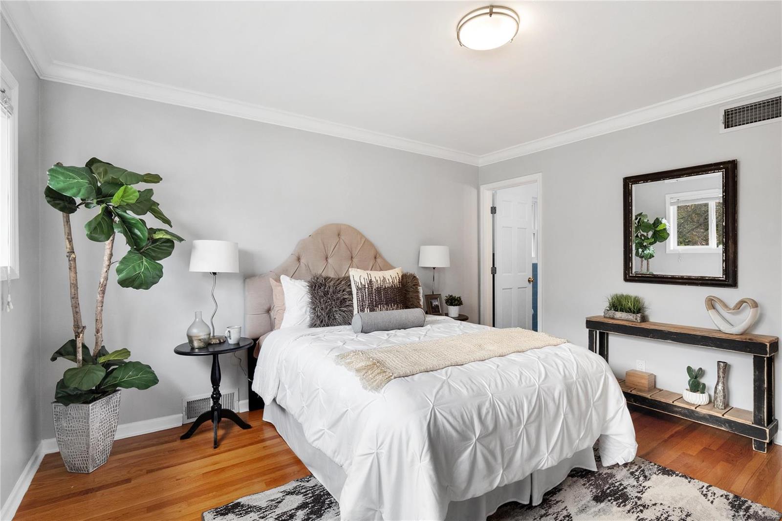 St Louis, Missouri 63130, United States, 4 Bedrooms Bedrooms, ,3 BathroomsBathrooms,Residential,Active,34344