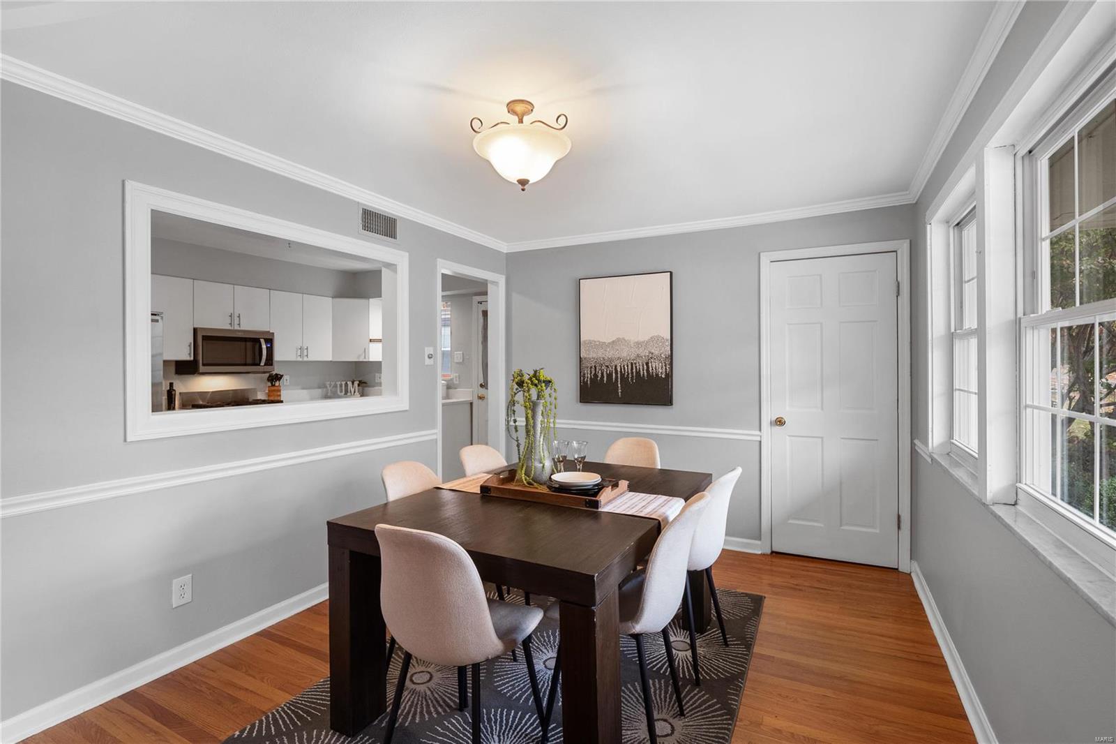 St Louis, Missouri 63130, United States, 4 Bedrooms Bedrooms, ,3 BathroomsBathrooms,Residential,Active,34344