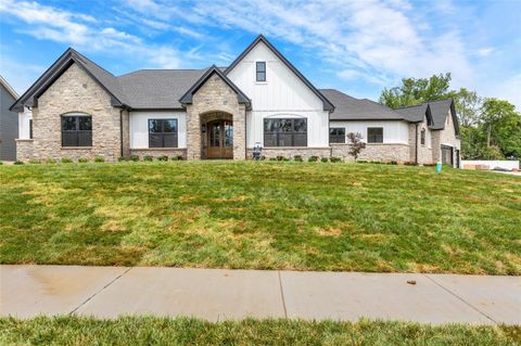Photo of 12505 Davana Drive, St Louis, MO 63128 (MLS # 23041334)