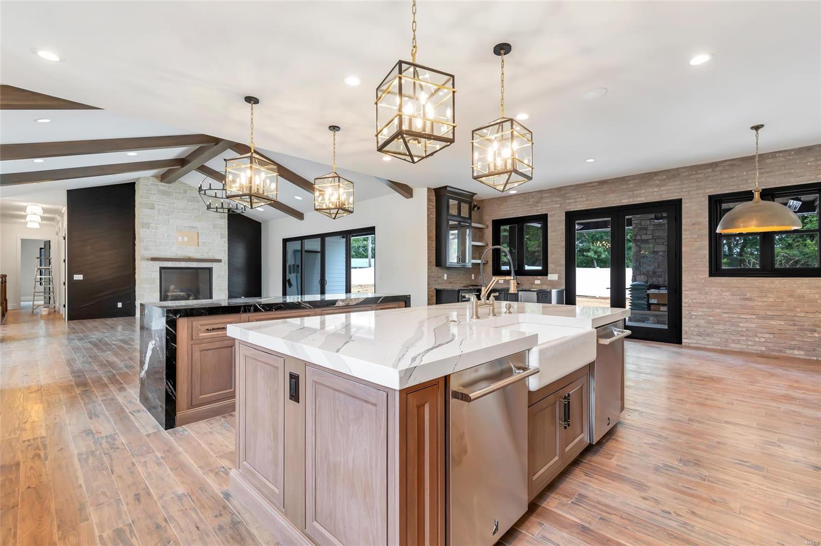 Davana Place - Residential