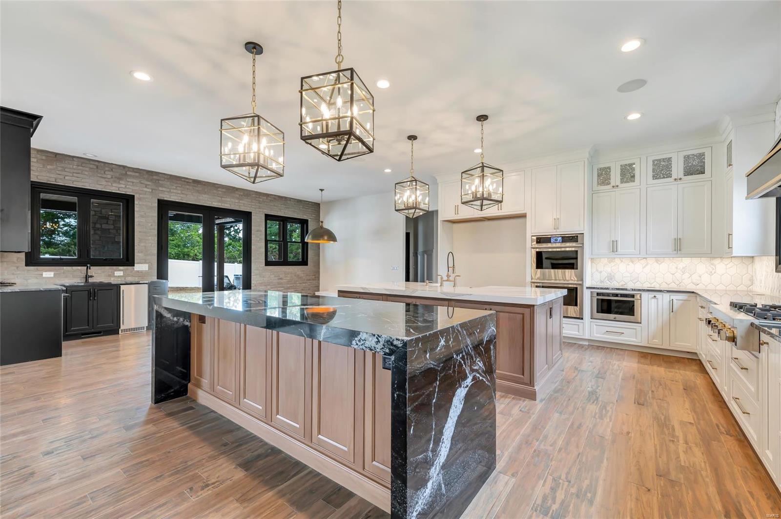 Davana Place - Residential