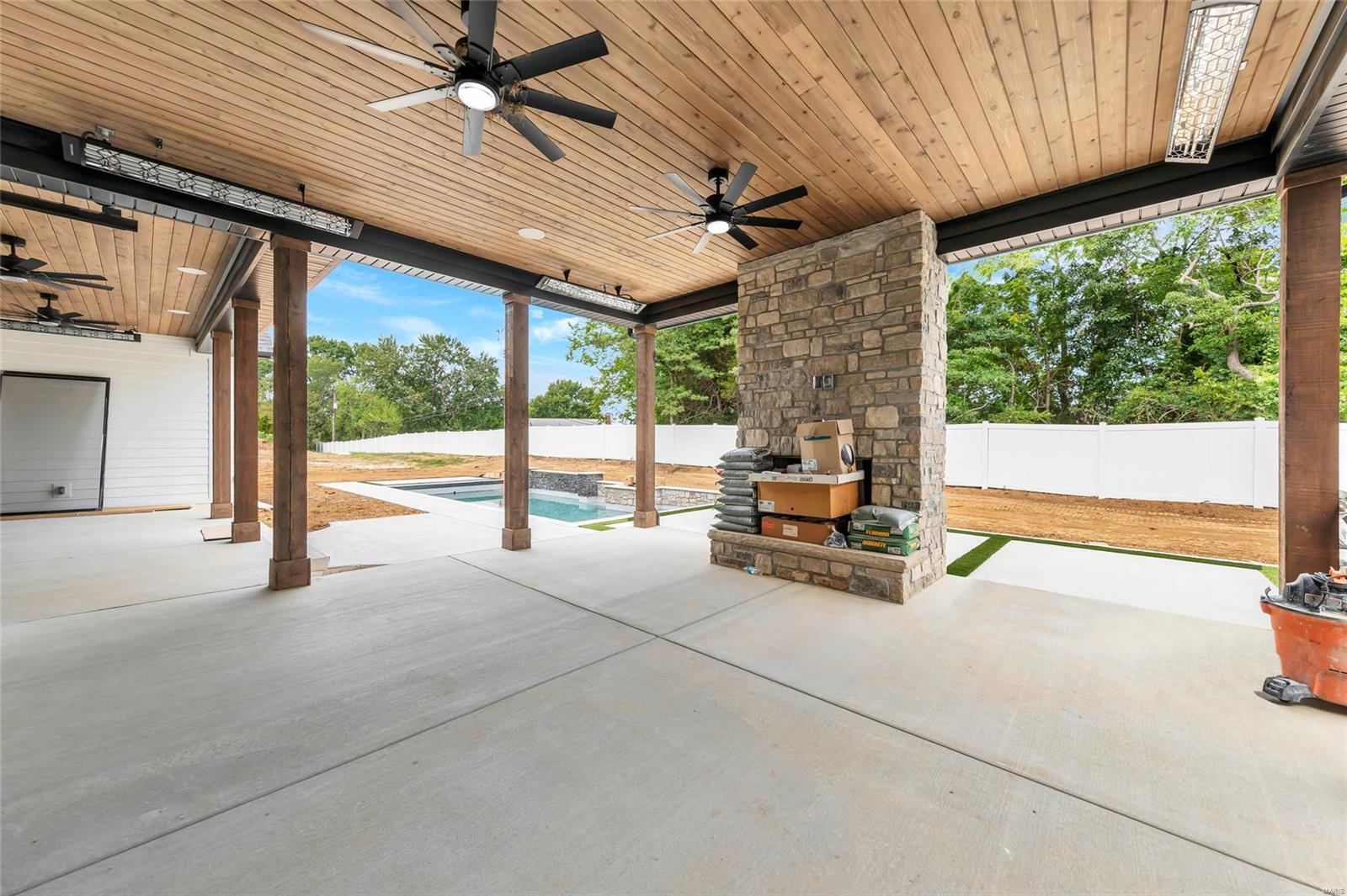 Davana Place - Residential