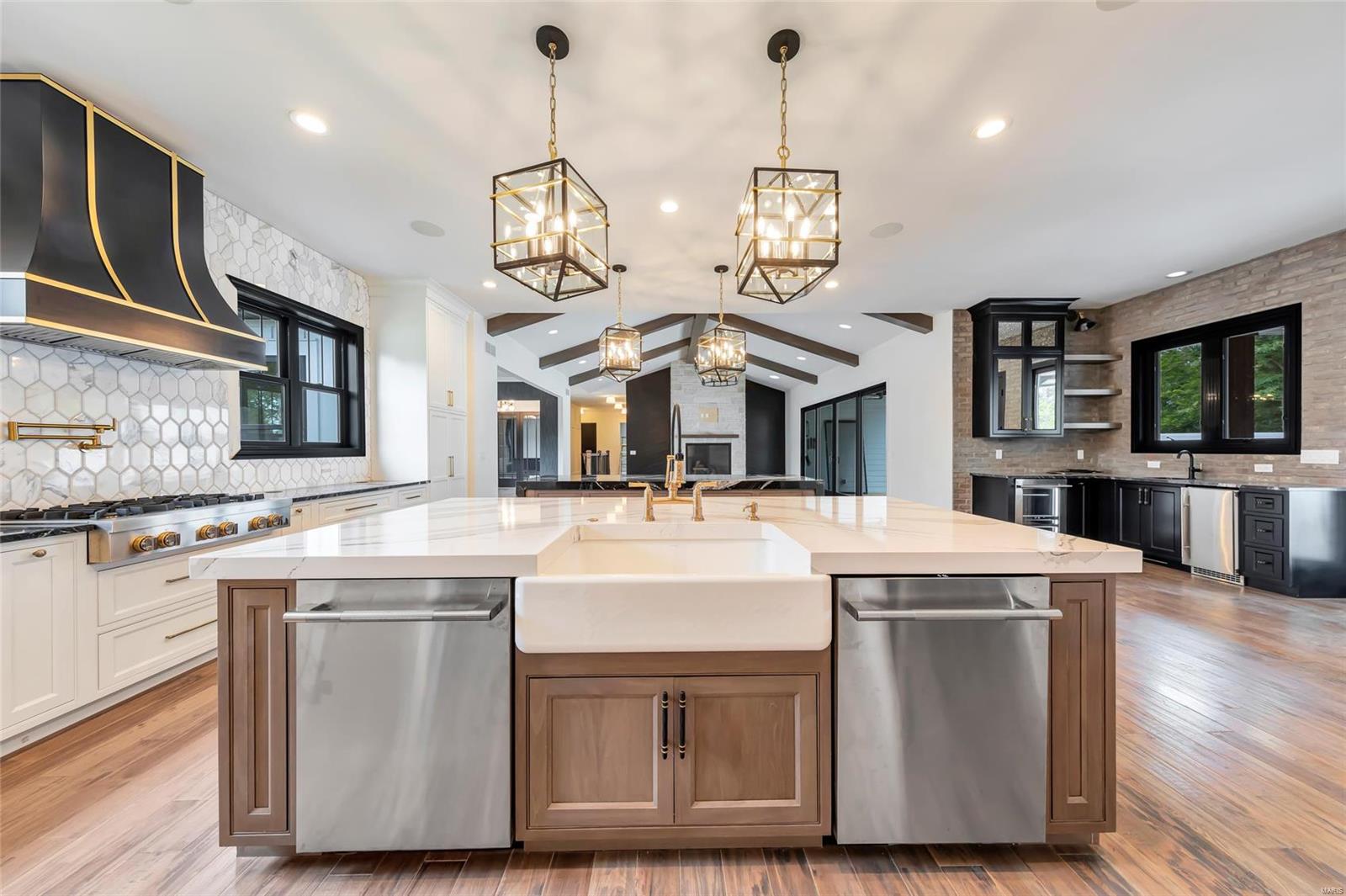 Davana Place - Residential