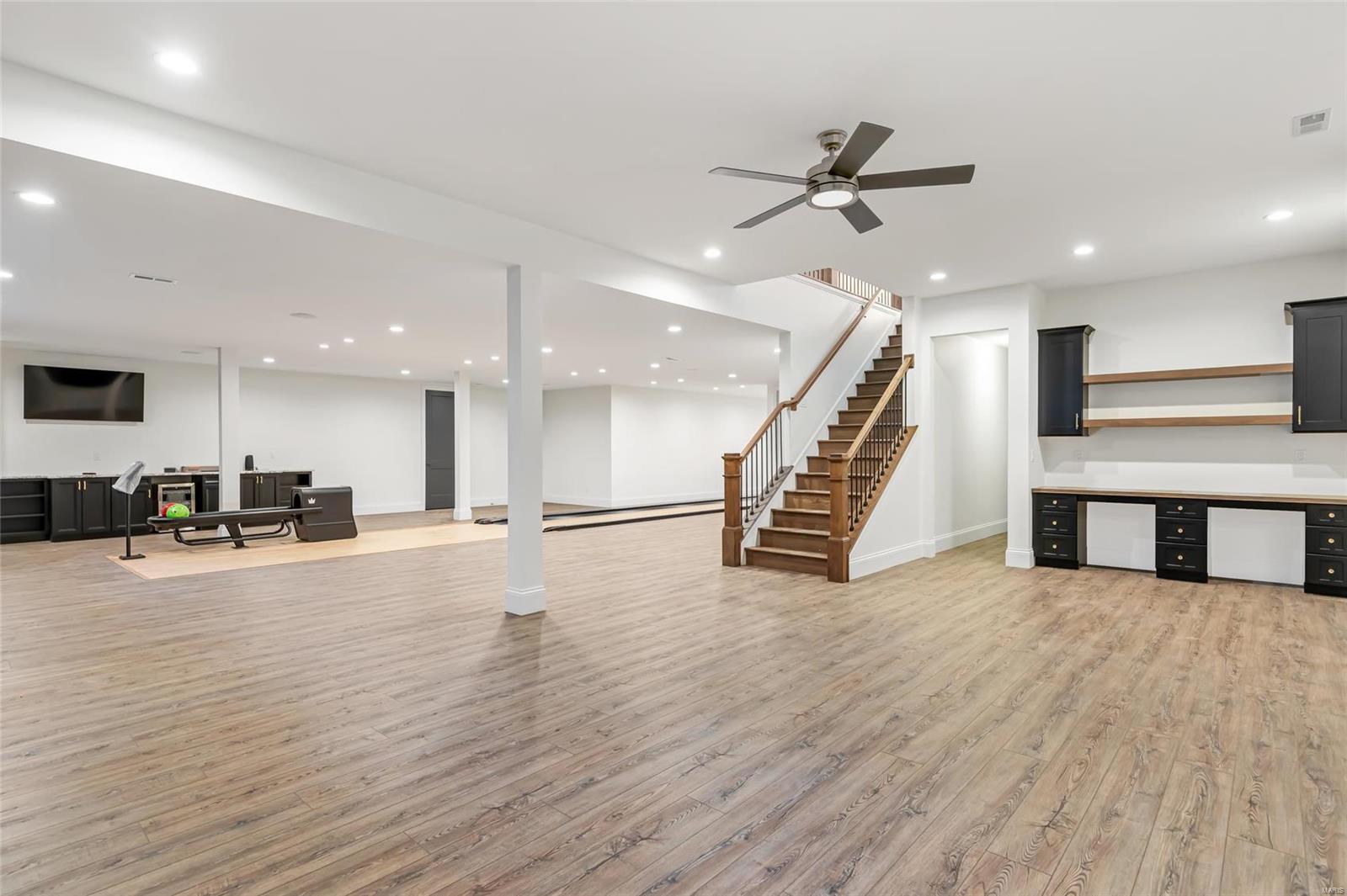 Davana Place - Residential