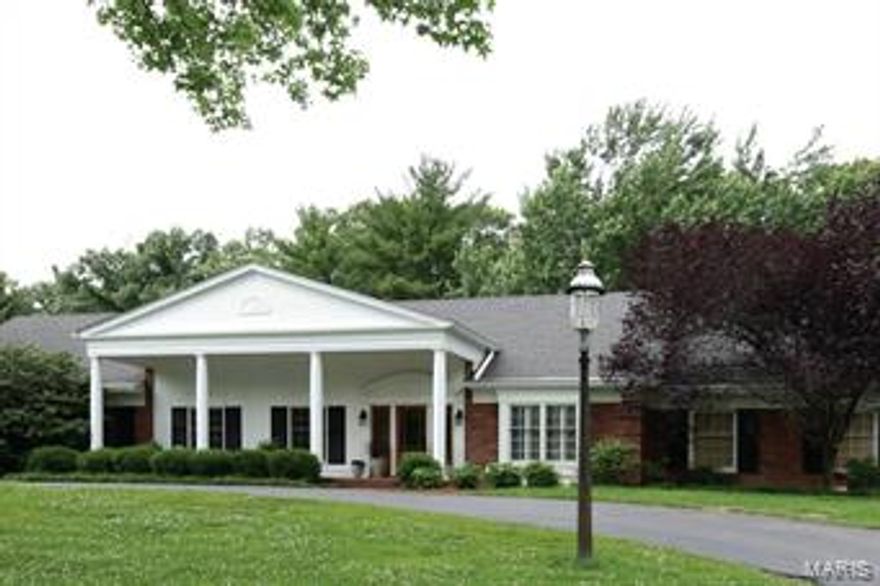 Warm and inviting 1.5 story situated on a lovely acre lot in the heart of Frontenac. With gleaming wood floors throughout the main level, main floor master suite with updated bath, new kitchen/hearth room addition with all the "must haves" for today's lifestyle! Two sets of glass french doors open to private patio's and lovely landscaped yard. Den/office, spacious formal dining room with coffered ceiling, living room with fireplace and built-in bookcases opens to a sun-room overlooking pool.
Wonderful open floor plan, 3 bedrooms upstairs with 2 full baths,  inviting in-ground pool and patios, finished lower level could have additional bedroom if needed, main floor laundry/mudroom, circle driveway and 3 car garage. A great home for entertaining!! Additional Rooms: Mud Room