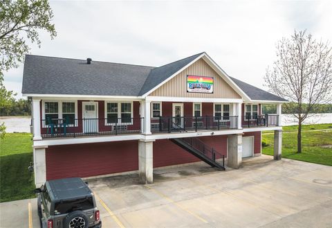 1435 W Main Street Grafton IL 62037