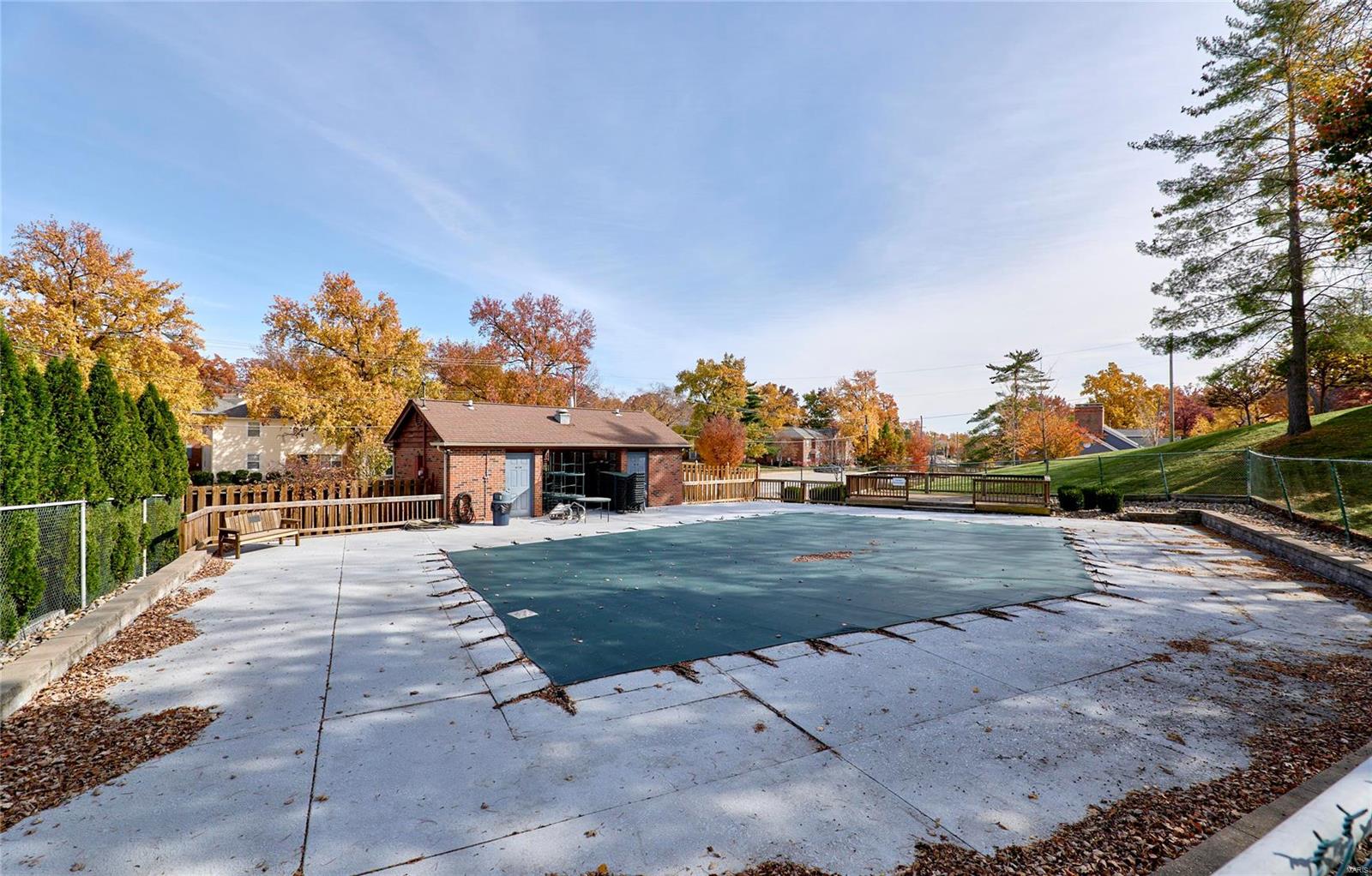 Brentwood Forest Condo Ph Two - Residential