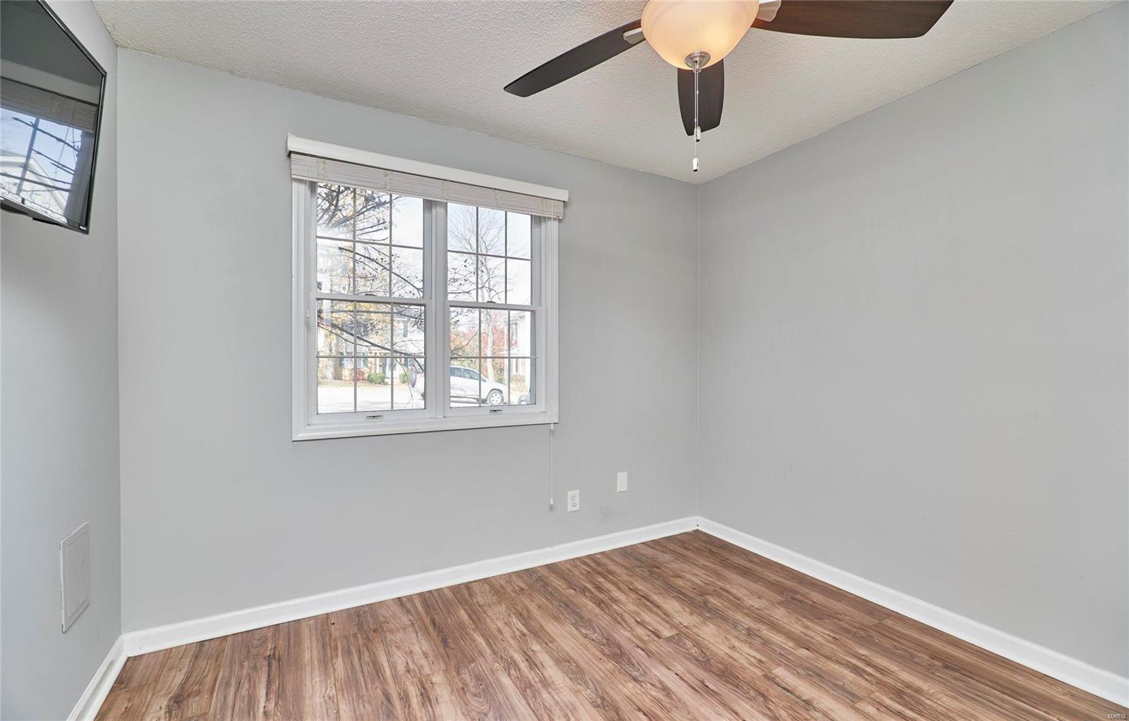 Brentwood Forest Condo Ph Two - Residential
