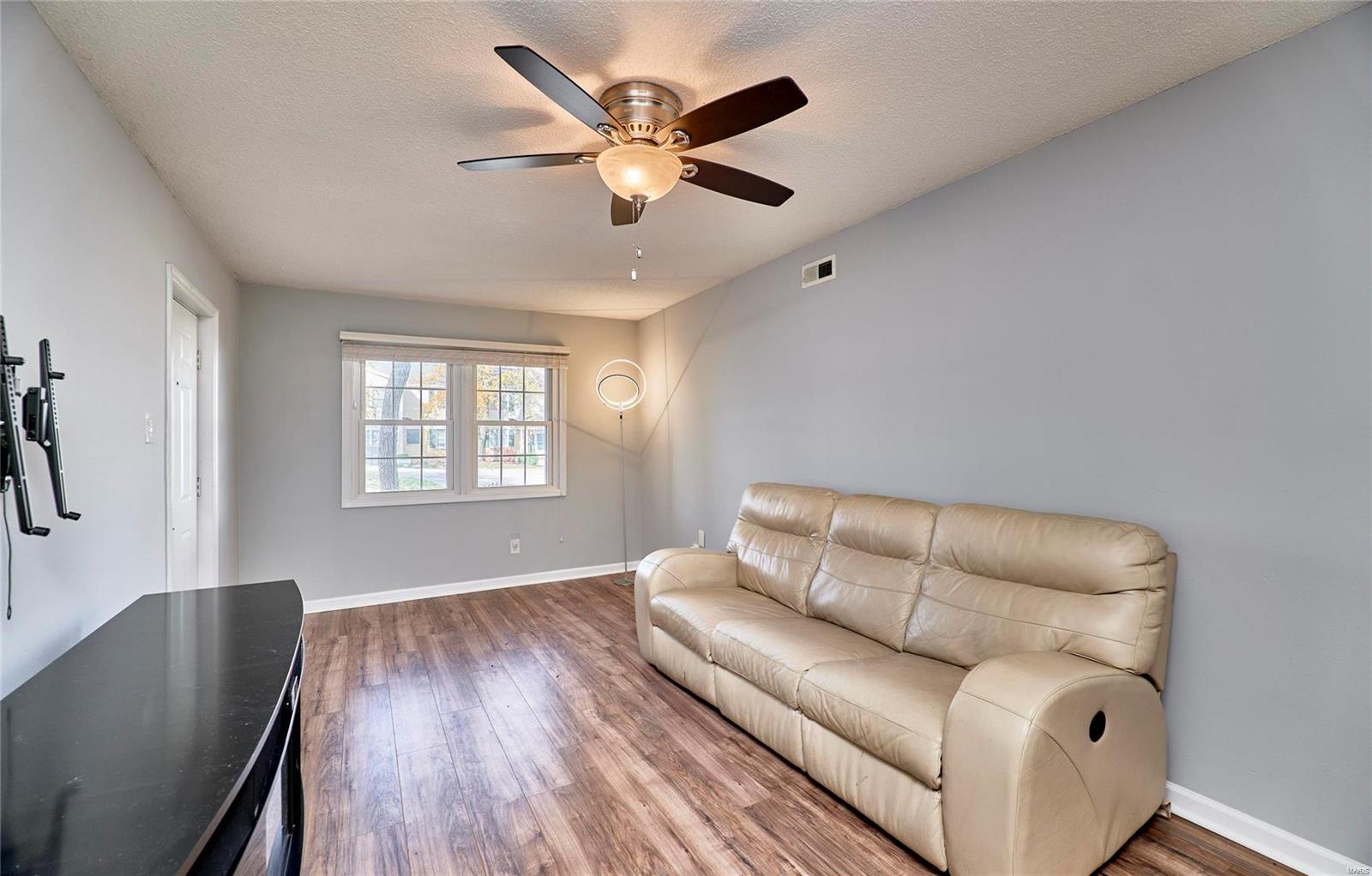 Brentwood Forest Condo Ph Two - Residential