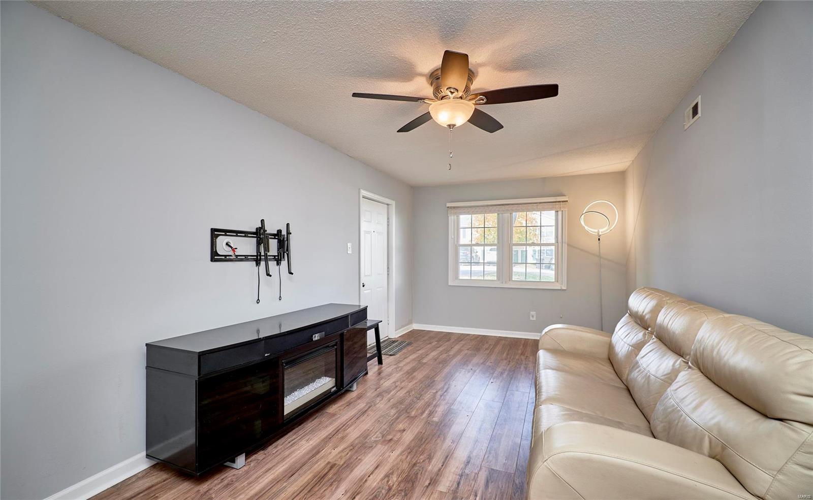 Brentwood Forest Condo Ph Two - Residential