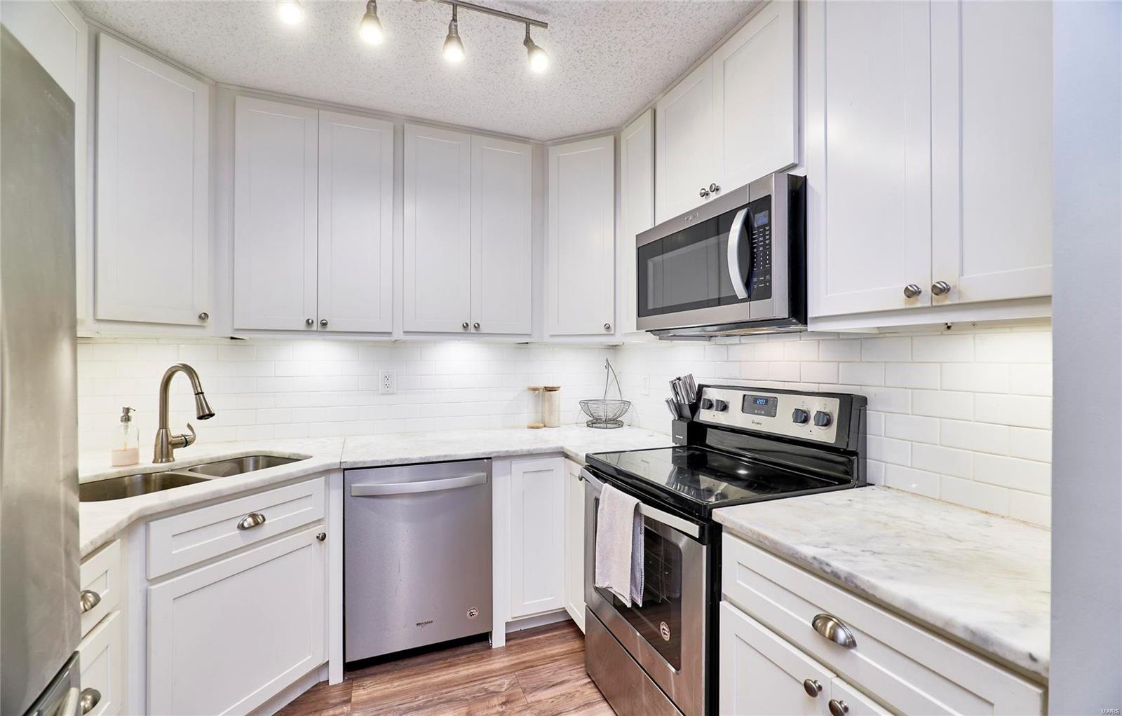 Brentwood Forest Condo Ph Two - Residential
