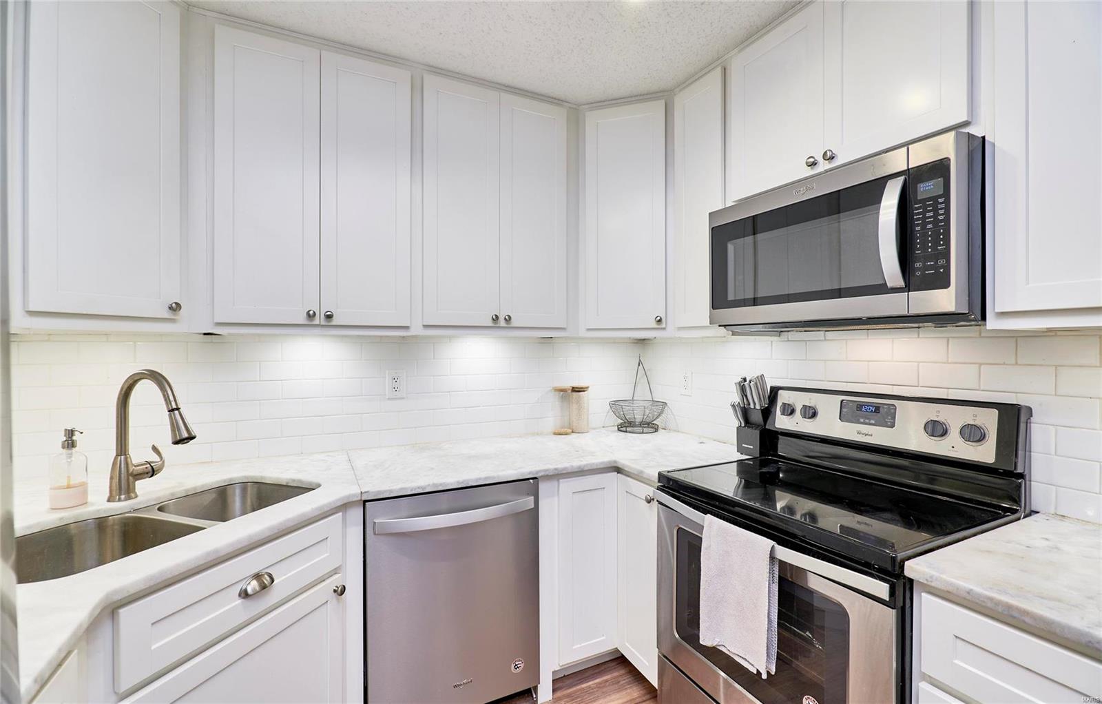 Brentwood Forest Condo Ph Two - Residential