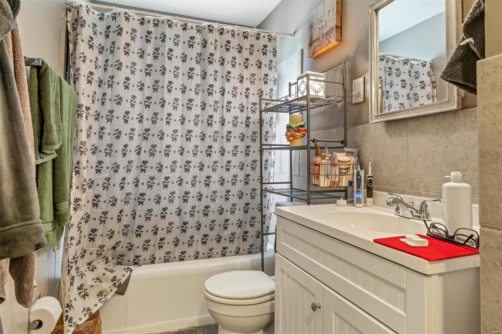 none - Residential Income