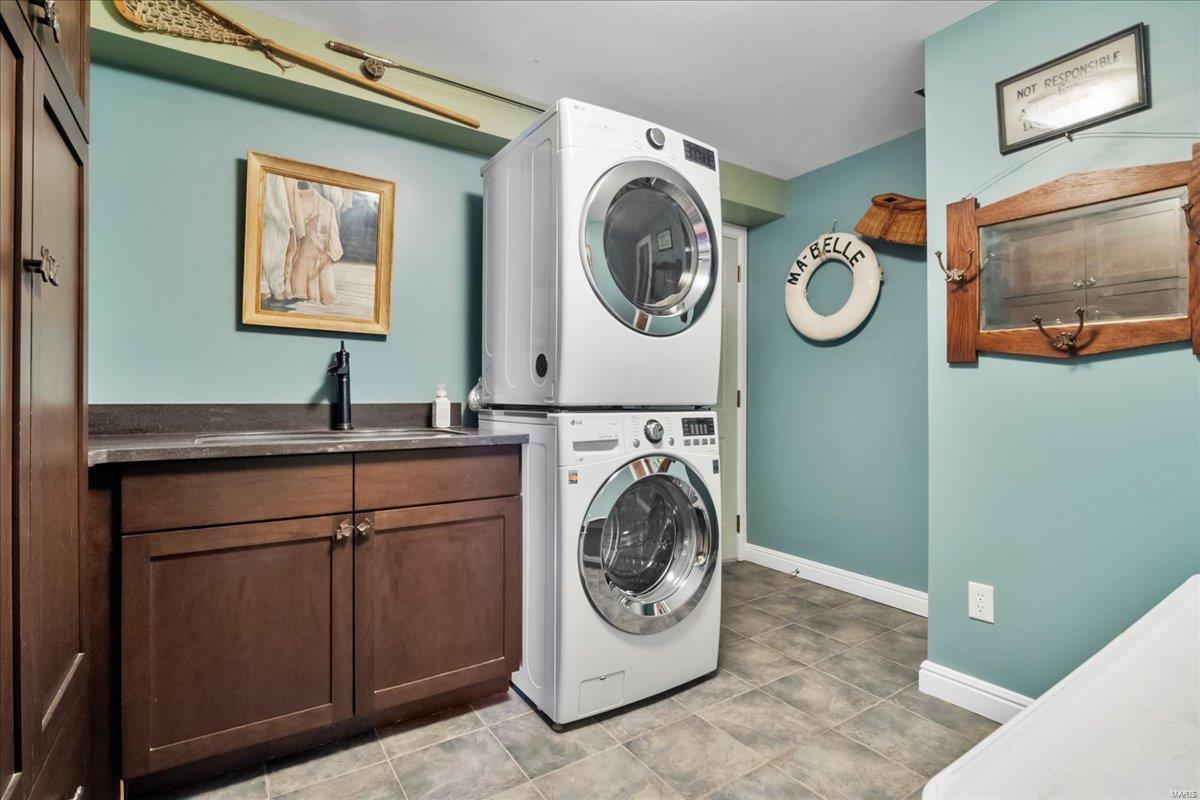 Woodlawn Terrace - Residential