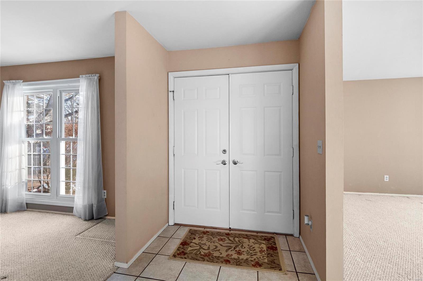 St Louis, Missouri 63126, United States, 4 Bedrooms Bedrooms, ,2 BathroomsBathrooms,Residential,Pending,17813