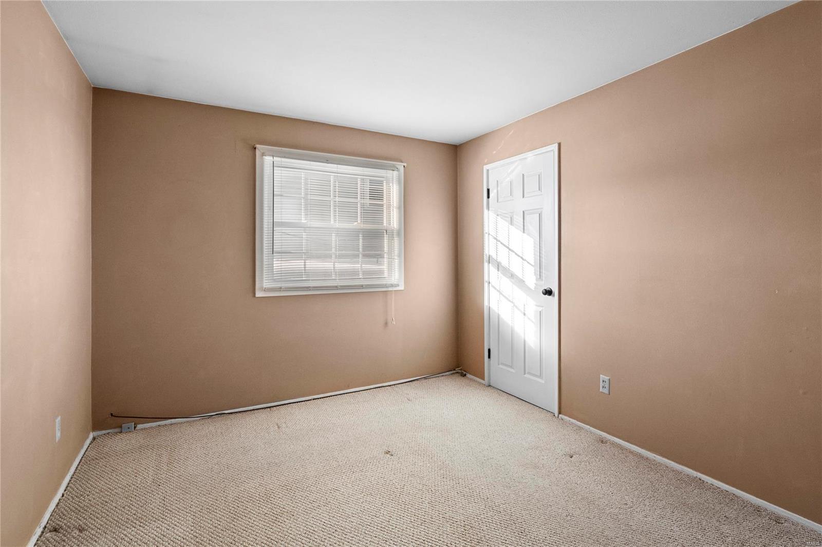 St Louis, Missouri 63126, United States, 4 Bedrooms Bedrooms, ,2 BathroomsBathrooms,Residential,Pending,17813