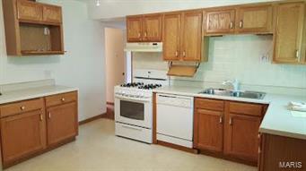 Crown Point Manor - Residential