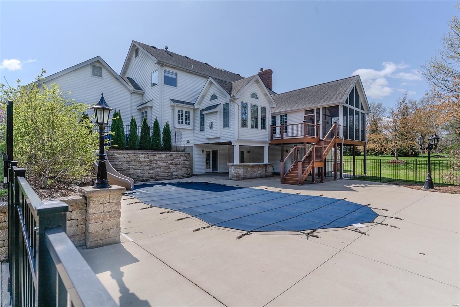 Winding Woods - Residential